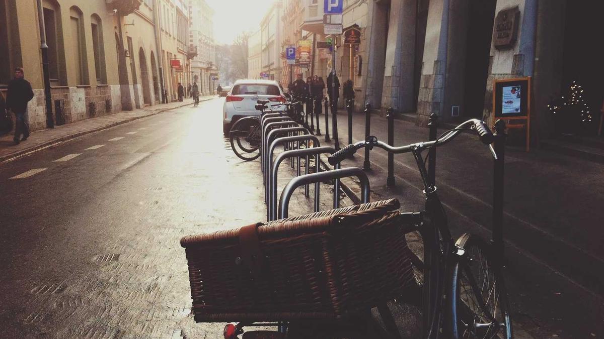 乌海职业技术学院的年学费是5000吗