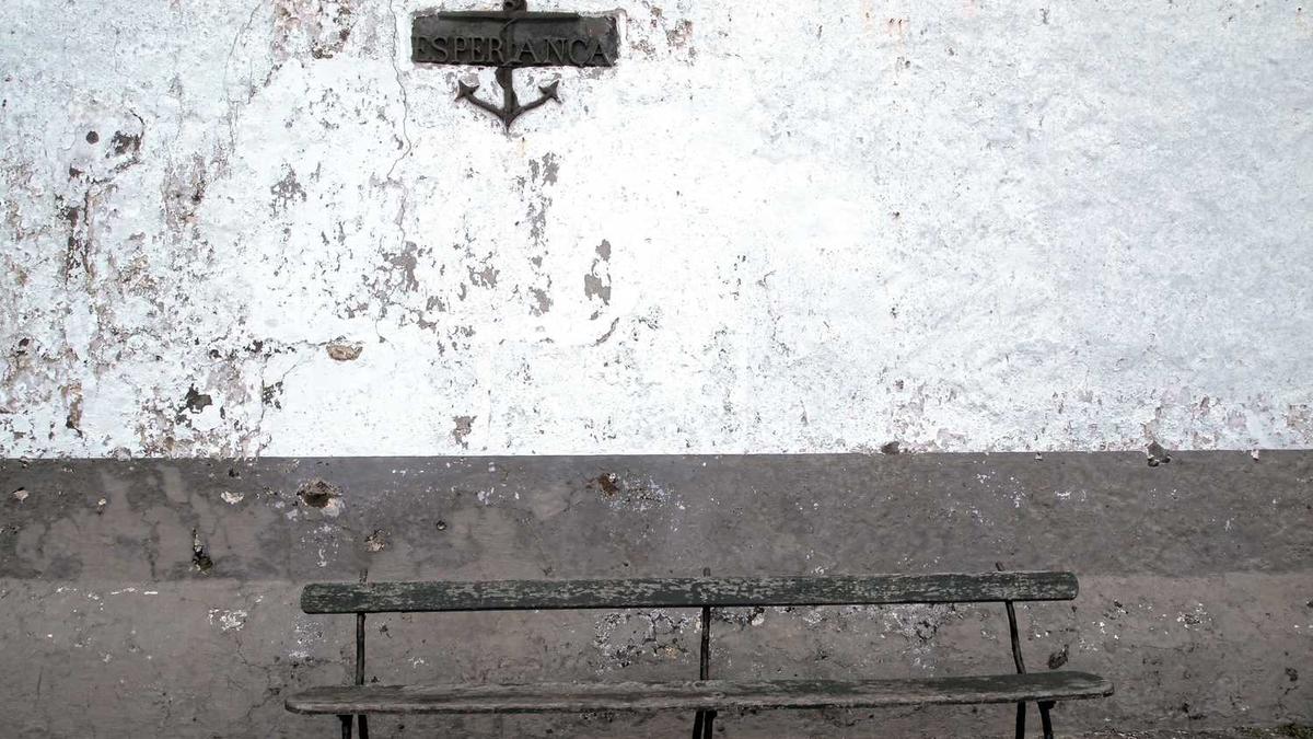 周庄古镇和同里古镇的对比?详细点啊